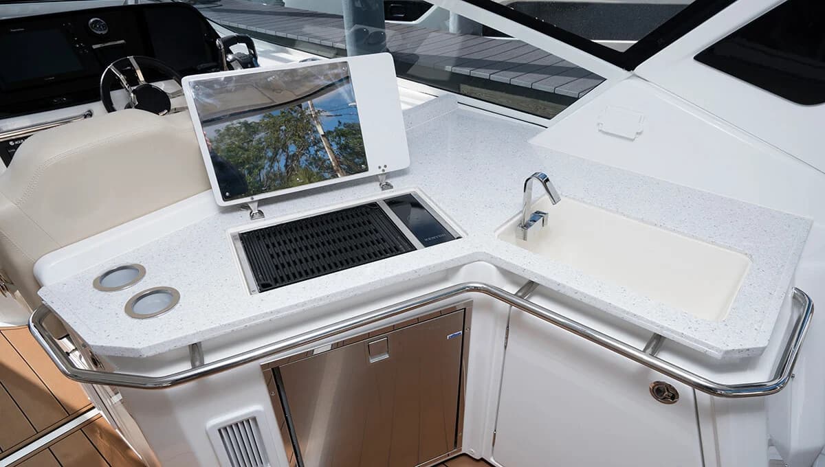 Cuisine extérieure de l’Aquila 36 Sport