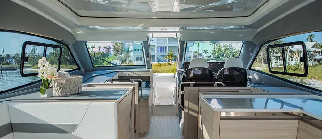 Salon de l’Aquila 42 Coupe