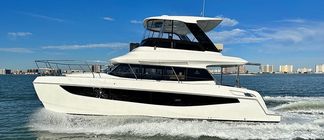 Aquila 42 Yacht running at speed