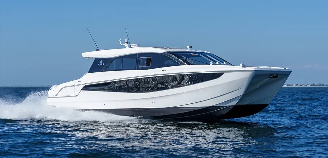 Aquila 46 Coupe running at speed