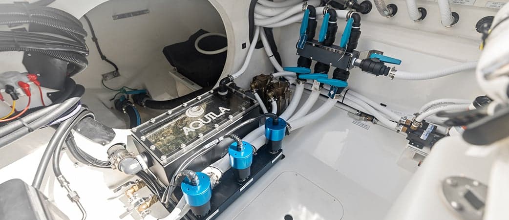 Detalle del equipamiento del Aquila 47 Molokai