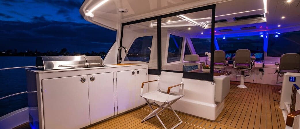 Cocina exterior del Aquila 70 Luxury