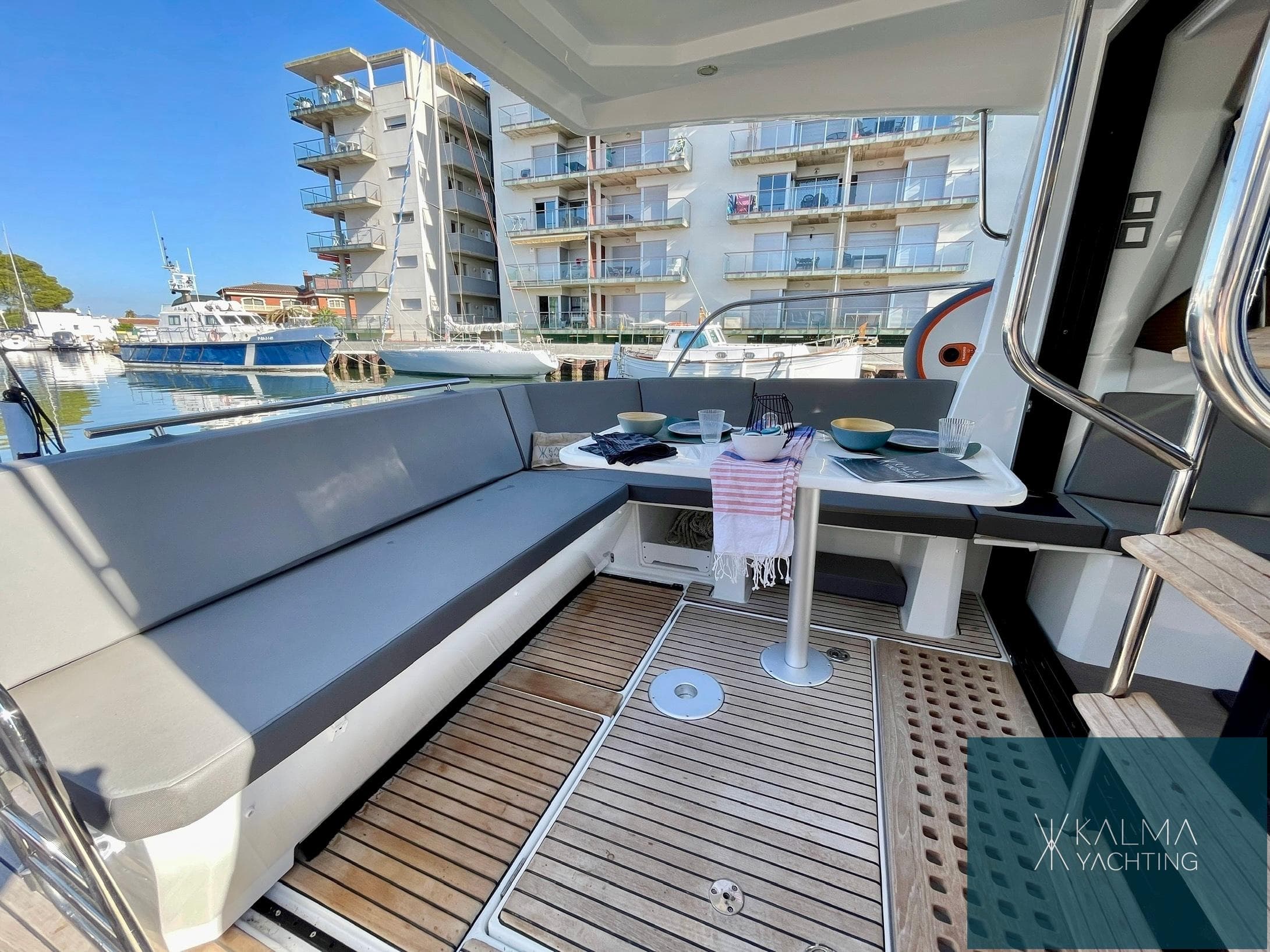 Beneteau Antares 11 Fly, foto 10