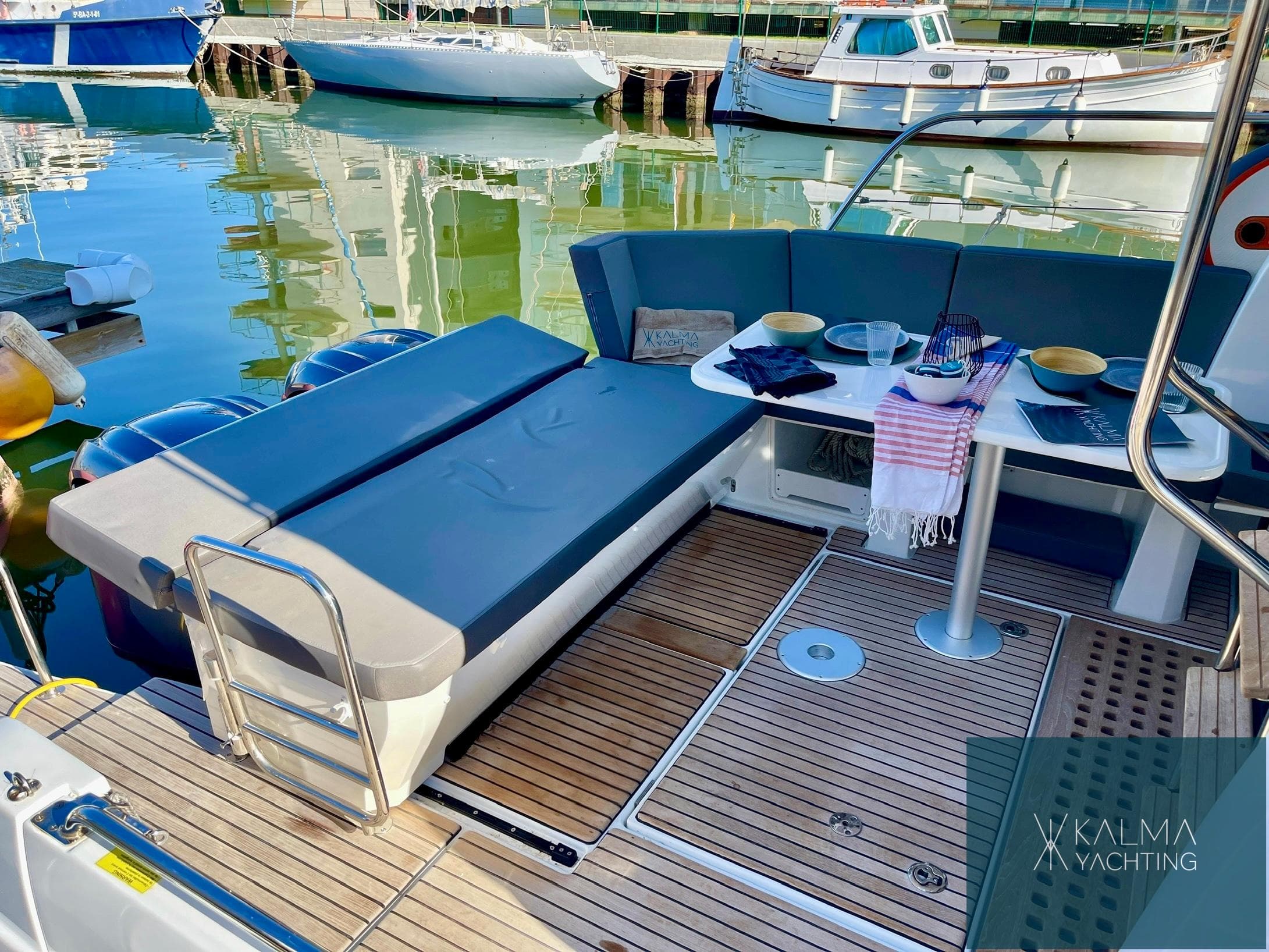 Beneteau Antares 11 Fly, foto 11