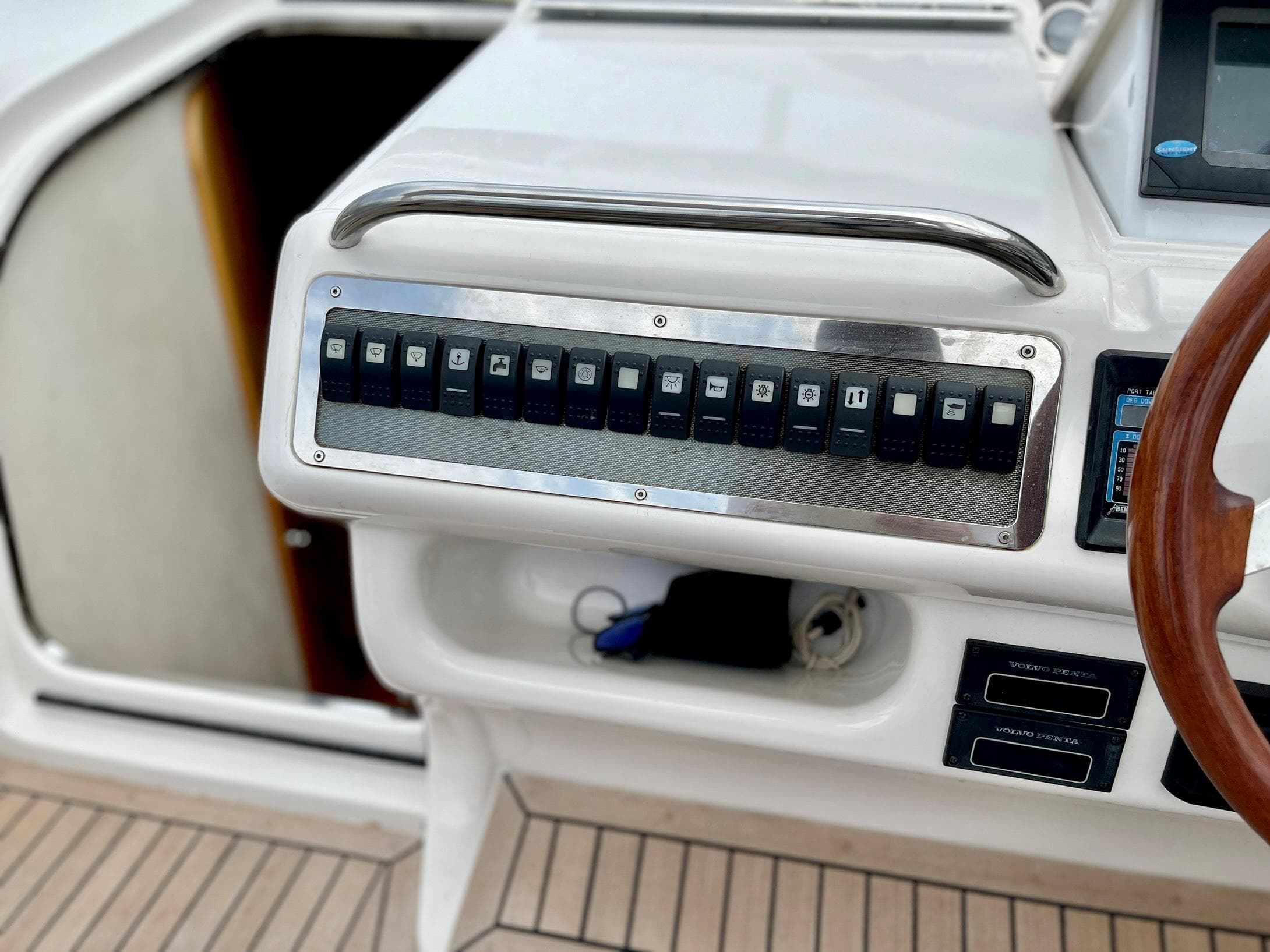 Dashboard of Windy Bora 40 yacht, year 2003.