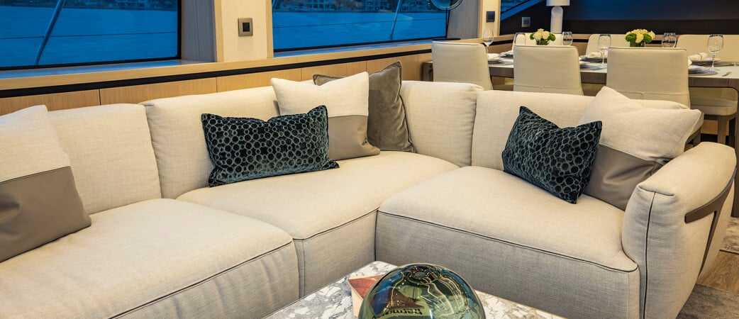 Salón del Aquila 70 Luxury